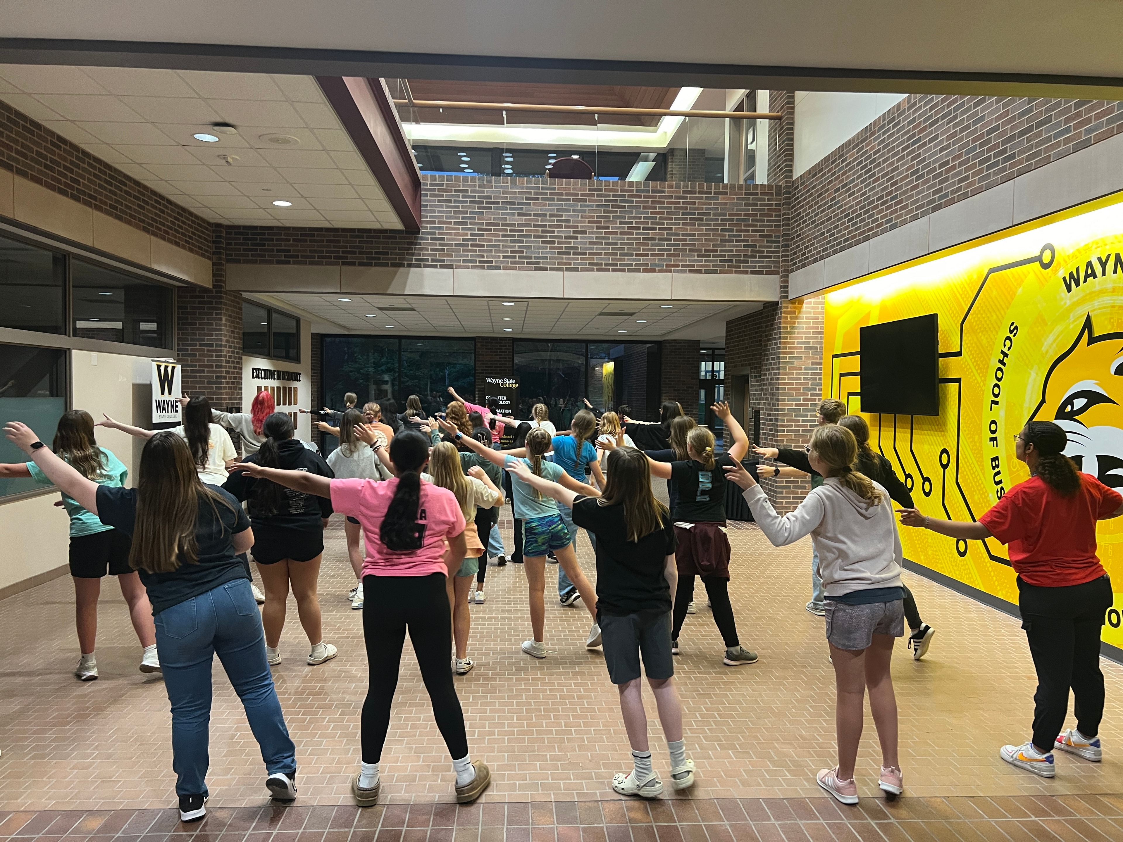 Large group movement exercise